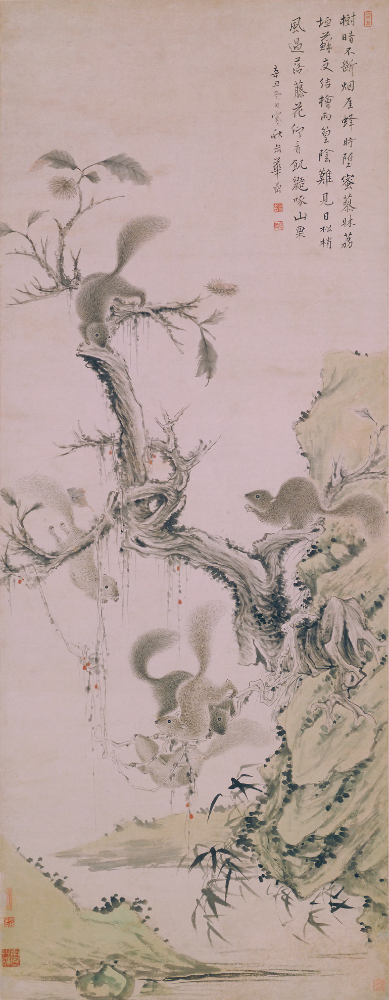 1.2清代华嵒画山鼠啄栗图轴2.jpg