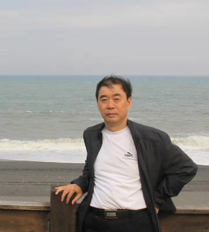 庞洪奇照片.jpg
