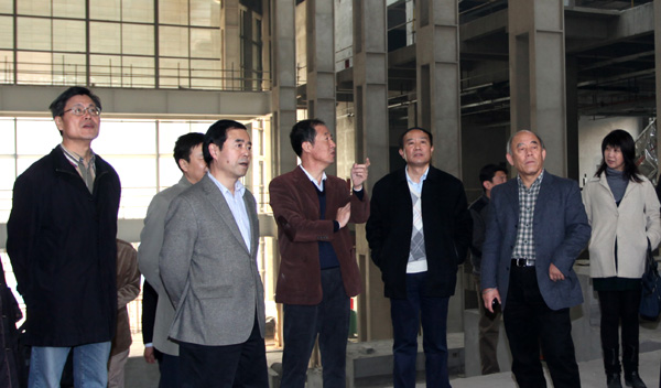 与会专家考察河北博物馆新馆建设