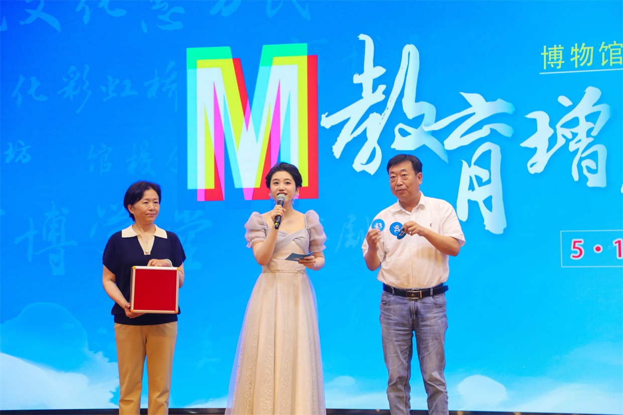 图片16小.jpg