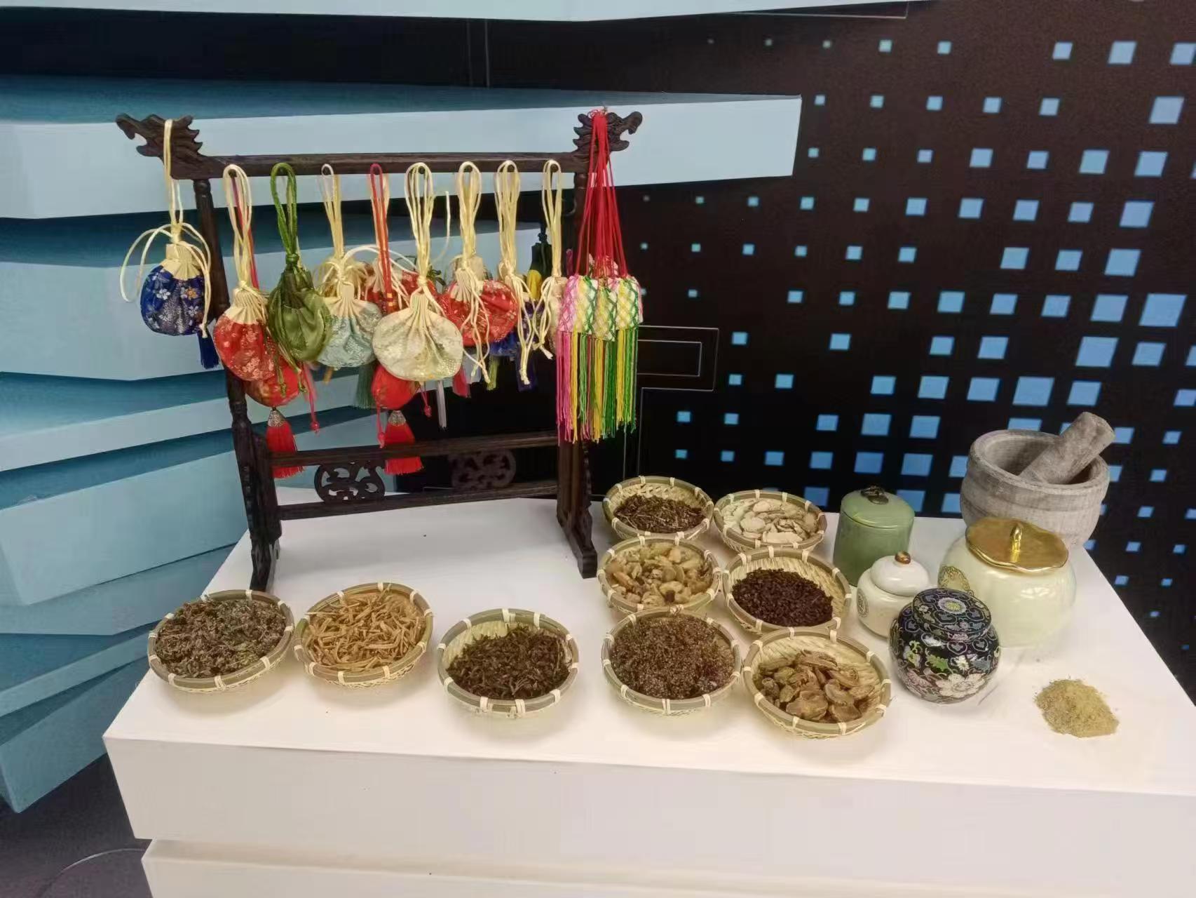 香荷包制作技艺.jpg